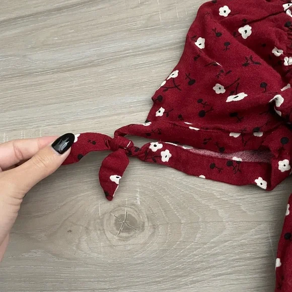 Reformation Red Floral Scrunch Top - Picture 3 of 4